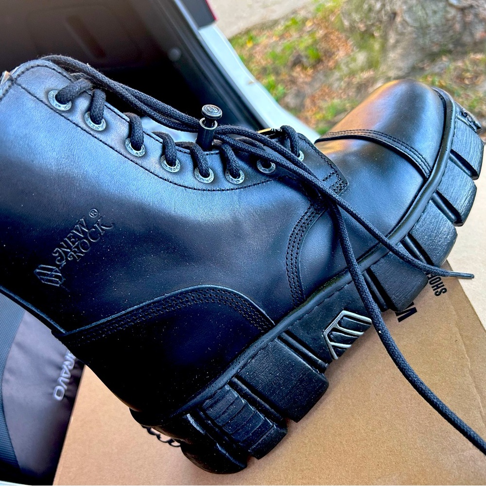New rock boots